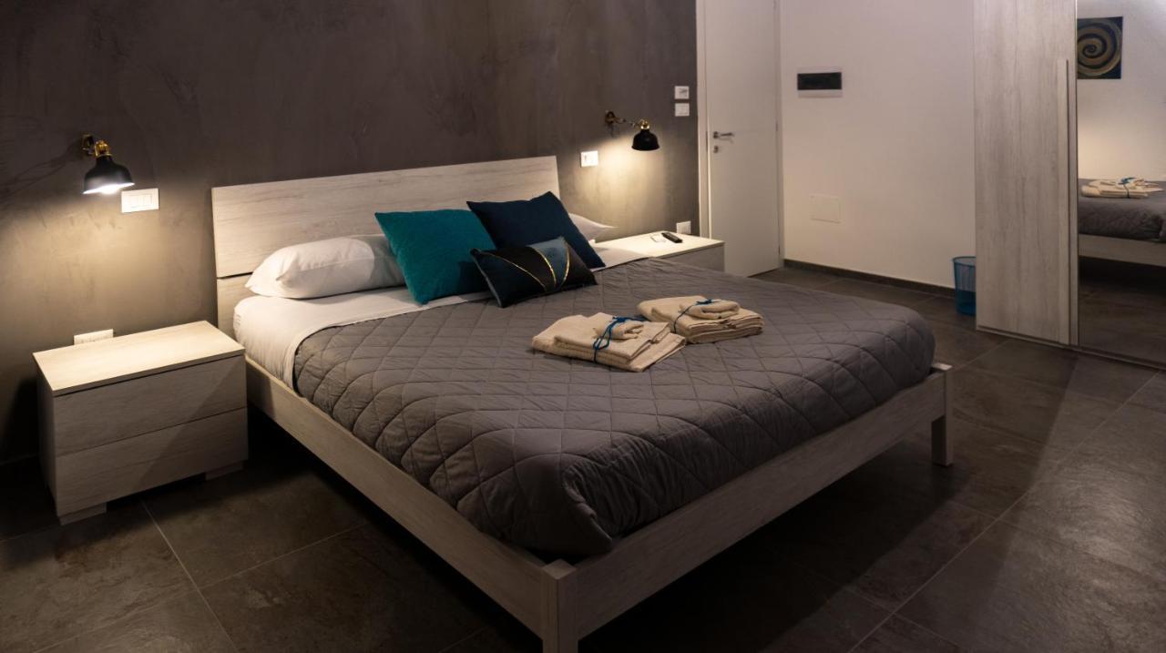 4 Balconi Rooms-Elements B&B Lecce Exterior foto